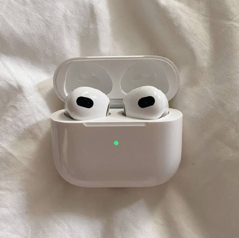 AirPods 4 com Cancelamento Ativo de Ruído